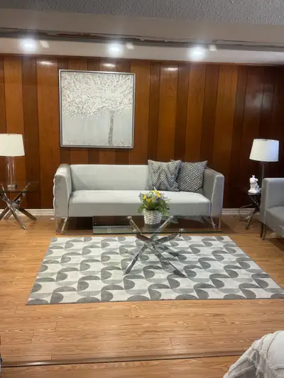 Luxuy House 4 bedroom at Mavis/Dandus Mississauga with Family room for rent from 1st Dec. spacious w...