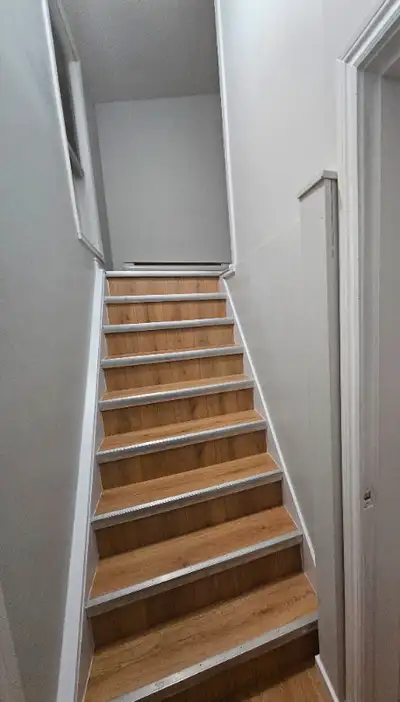 This spacious and well-lit room is available for rent in a nice location! Just a 2-minute walk to th...