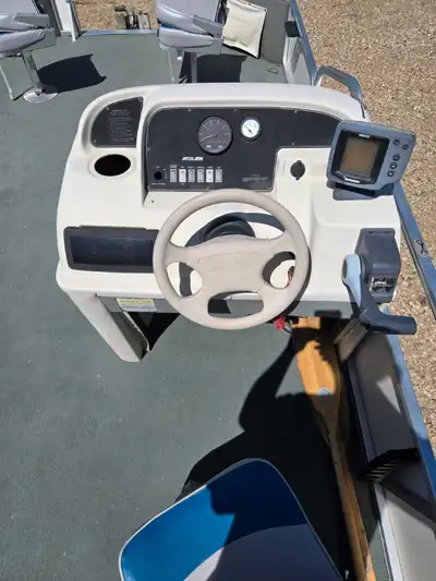 Runs great boat has a 90hp yamaha 2 stroke motor reason for selling is i dont use enough due to work...
