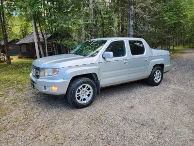 Wanted HONDA RIDGELINE!! Looking to purchase a reasonably priced Honda Ridgeline for my daily driver...