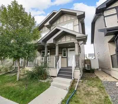 Room for Rent in Harbour Landing!