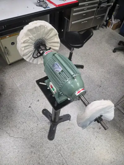 3/4HP 1100 RPM Buffing Machine/Polisseuse, View more