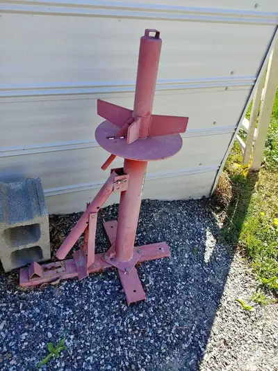 MANUAL TIRE CHANGE TOOL useful tool to have if in need of PLS CALL 10AM-6PM