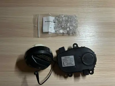 Pièces Pour Lexus / Parts for Lexus - 95$ Bouchon d'Essence / Fuel Cap Lexus (Lexus GS300 peut fonct...