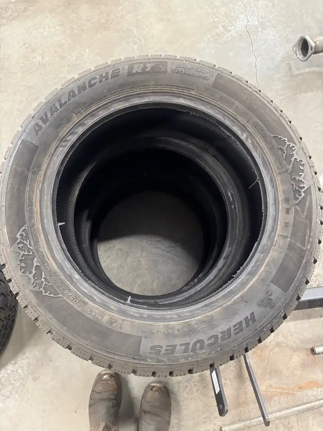 Hercules Avalanche RT  winter tires. 205/55R16 in Tires & Rims in Annapolis Valley - Image 4