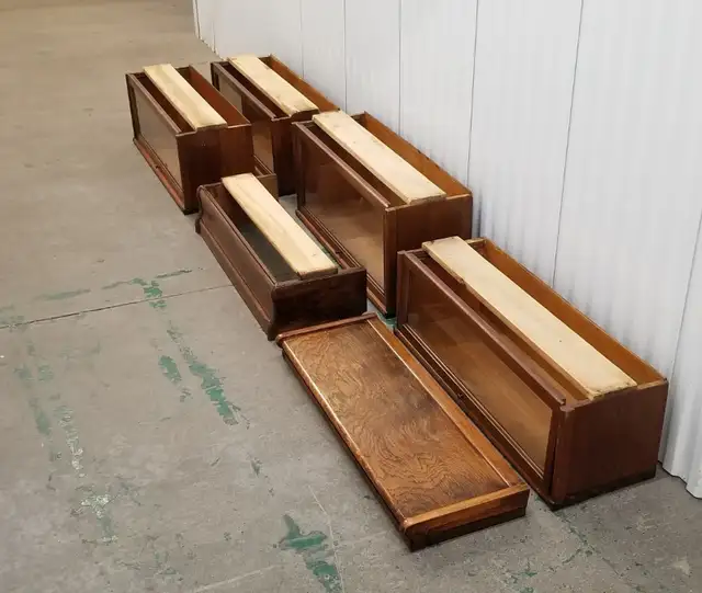 Macey barrister bookcase 4 tier 6 part glass door antique c1910 in Bookcases & Shelving Units in Ottawa - Image 7