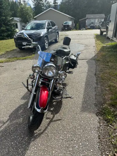 2005 Yamaha vstar 1100cc, good condition, well maintained and run well, mustang seat, oil filter rel...