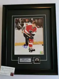 Bobby Clarke Autographed Philadelphia Flyers 8x10 Framed
