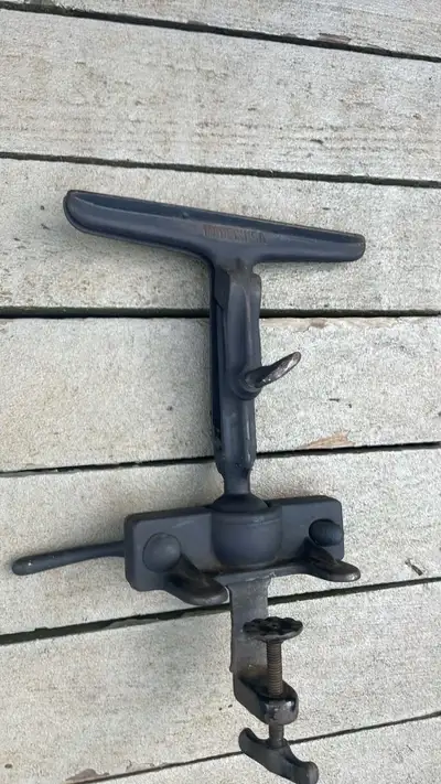 divers et outils a vendre, View more