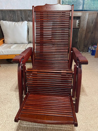Solid hardwood recliner