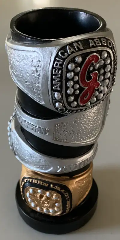 WINNIPEG GOLDEYES RING PENCIL RARE $45 HARD TO FIND WINNIPEG GOLDEYES GIVEAWAY EXCELLENT CONDITION O...