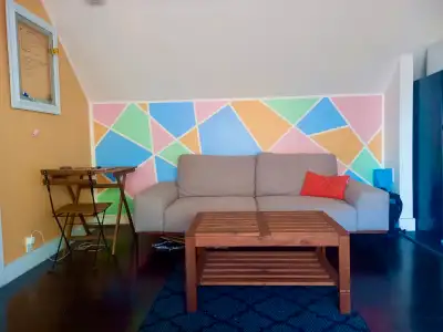 Hi there, We have a fully furnished Attic apartment for rent. All utilities and internet included. (...