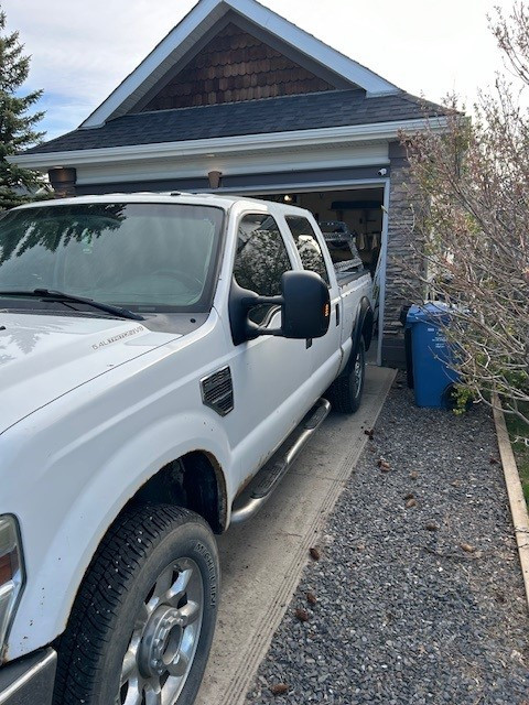 Ford F250 Lariat Crew Cab 4WD 2008 in Cars & Trucks in Calgary - Image 4