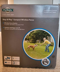 BRAND NEW PetSafe Stay & Play Compact Wireless Fence