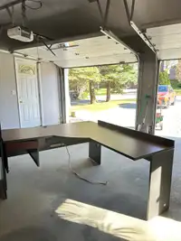 Large L shaped desk for free