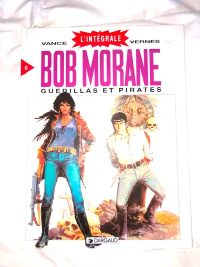Voici l'intégrale # 6 de Bob Morane, Guérillas et pirates. Cet album Dargaud de 1999 réunit trois de...