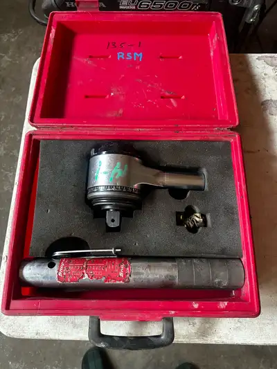 Both are 1/2 input, 1” output. 2200&3200 ft/lb YA model 2200 ft/lb, works well-1000$ (2.2-3k new) J...