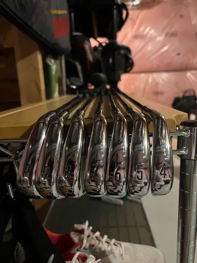 2024 Titlelist T200 Irons 4i-PW Barely used - maybe 30 rounds