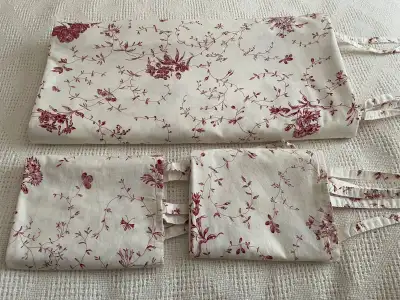 Vintage IKEA Queen Size Duvet Cover with Pillowcases, View more