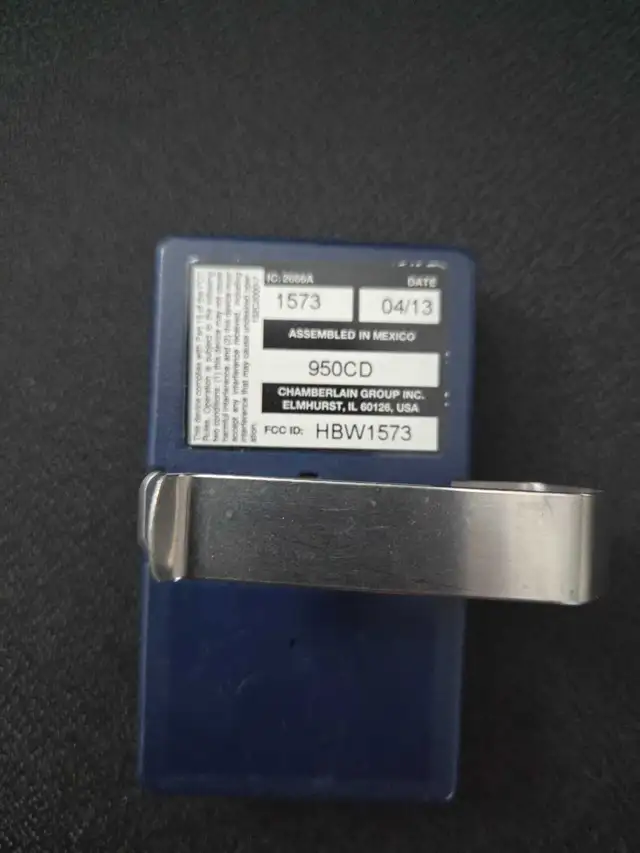 Chamberlain Garage Remote in Garage Doors & Openers in City of Montréal - Image 3