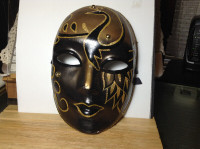 Hand Made Black/Gold ITALIA Venice Masquerade Mask