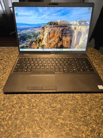 Dell Latitude 5500 - i7 8th Gen, 8G RAM/256G SSD, View more