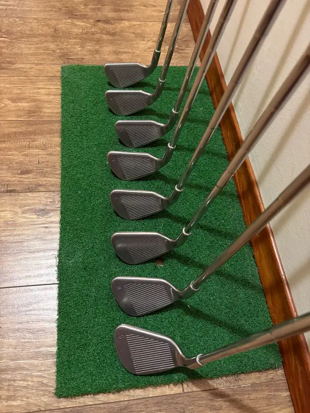 Ping Eye 2 Red Dot Golf Iron Set in Golf in Kingston - Image 5