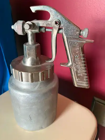 Aluminum sprayer is in good condition, contact 204-619-9942. Cash only.