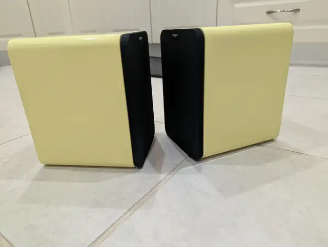 Quality Tangent Audio EVO 2-Way Hi-Fi Speakers in Yellow - MINT in Speakers in Markham / York Region - Image 2