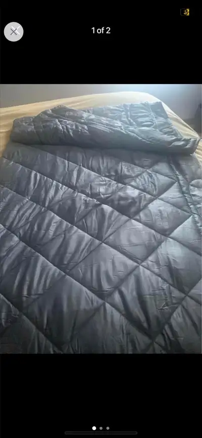 NEW. Twin size weighted blanket. 15 pounds. Beads. Grey quilted satin fabric. Reversible. ! Perfect...