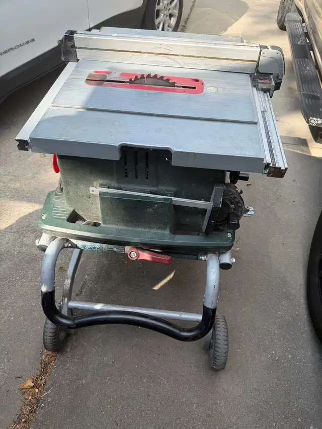 Bosch Table Saw503116088267264002