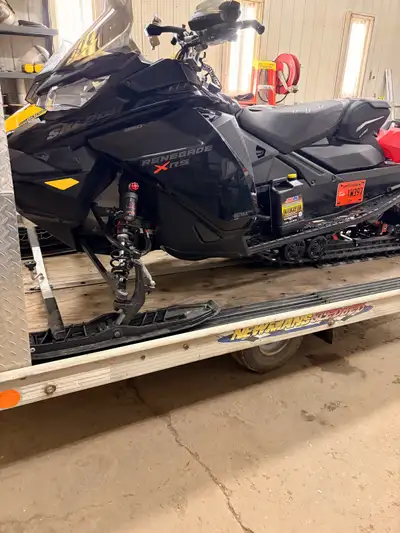 Skidoo Renegade XRS 850 Very clean No issues Approx 4500 miles Located in Brandon