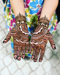 Henna artist for bridal and non bridal