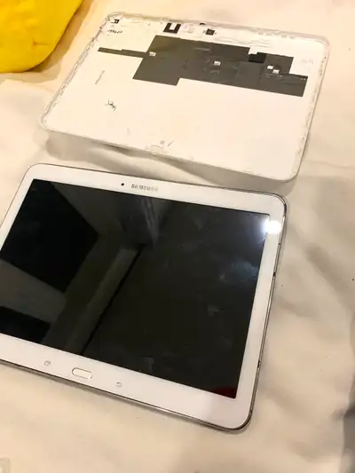 FOR PARTS: white tablet Samsung Galaxy 4 SM-T530nu 16gb wifi, View more