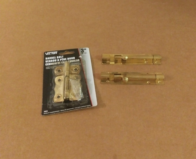 Small Brass Barrel Bolts in Hardware, Nails & Screws in Mississauga / Peel Region - Image 2