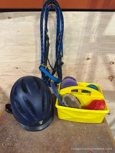 Kids Starter Bundle: Helmet, Halter & Grooming, View more