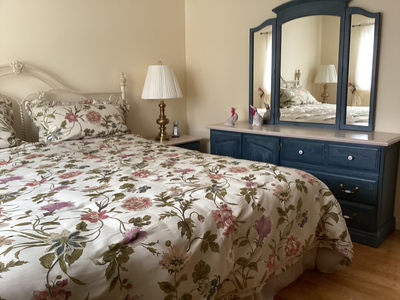 Mobilier de chambre a coucher, View more