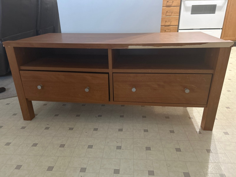 Tv table free Free Stuff Calgary Kijiji