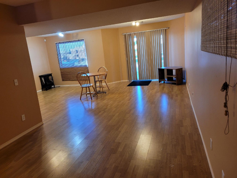 One bed room basement for rent in Spruce grove November 1st. Room