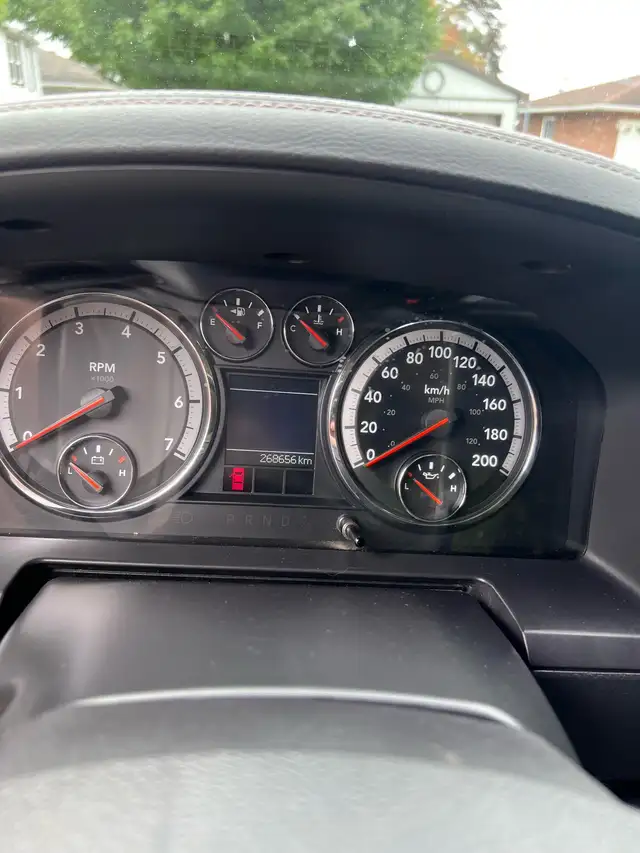 2011 Ram 1500 Laramie 4x4570156170022768645