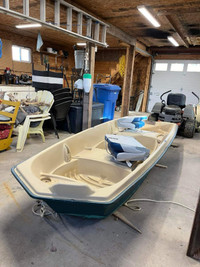 12’ Fiberglass flat bottom boat 