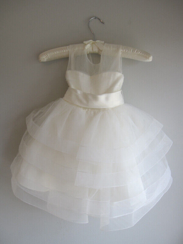 Girls Princess Baptism or Wedding Party Dress Size 2T in Clothing - 2T in City of Toronto