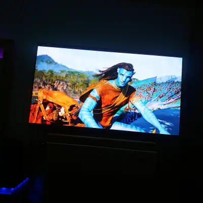 LG C1 55'' 4K Smart OLED TVOLED55C1AUB 700$, box included, View more