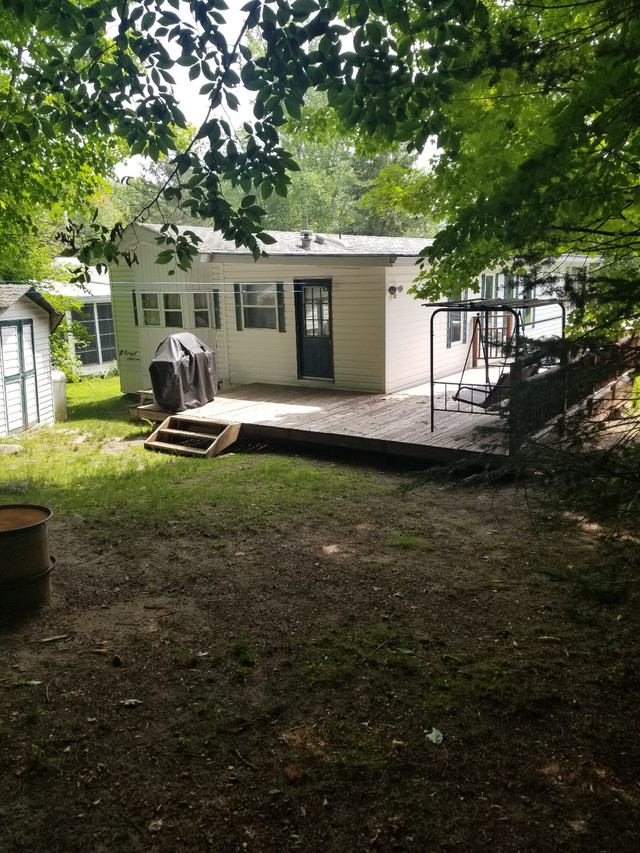 Park Model Trailer for Sale in Madoc, Ontario in Cargo & Utility Trailers in Belleville - Image 2