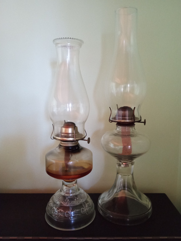 Antique Oil Lamps in Arts & Collectibles in City of Halifax - Image 2