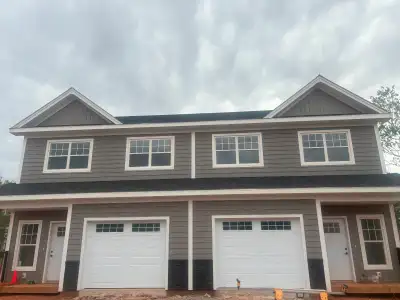 Beautiful spacious three bedroom townhouse with garage within walking distance to all amenities. Lar...