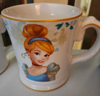 Tasses princesses Disney princess mugs 25$ ch ea. Except duo