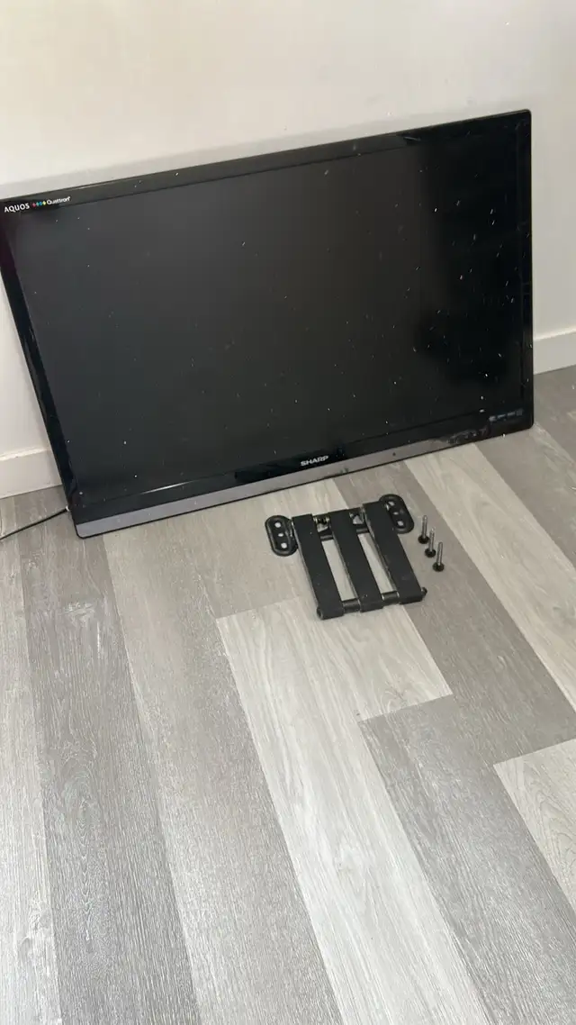 SHARP 40 inches TV | General Electronics | Regina | Free local ...