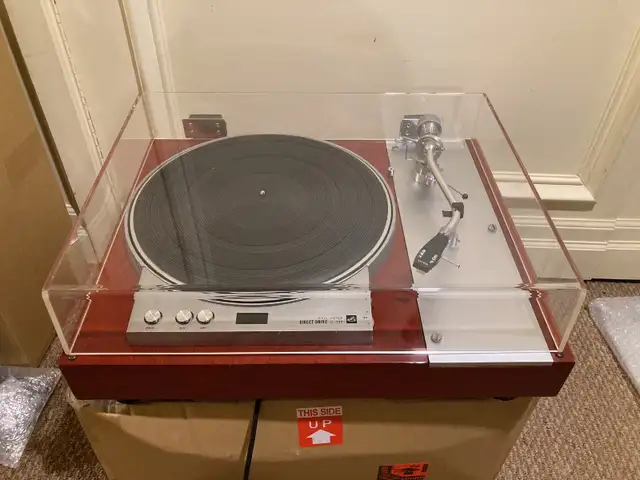 JVC / Victor JL B77 top model direct drive turntable in Stereo Systems & Home Theatre in Mississauga / Peel Region - Image 3