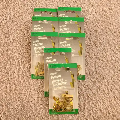 Picture Hangers 20 lb/9 kg - Brass (8 pkg), View more
